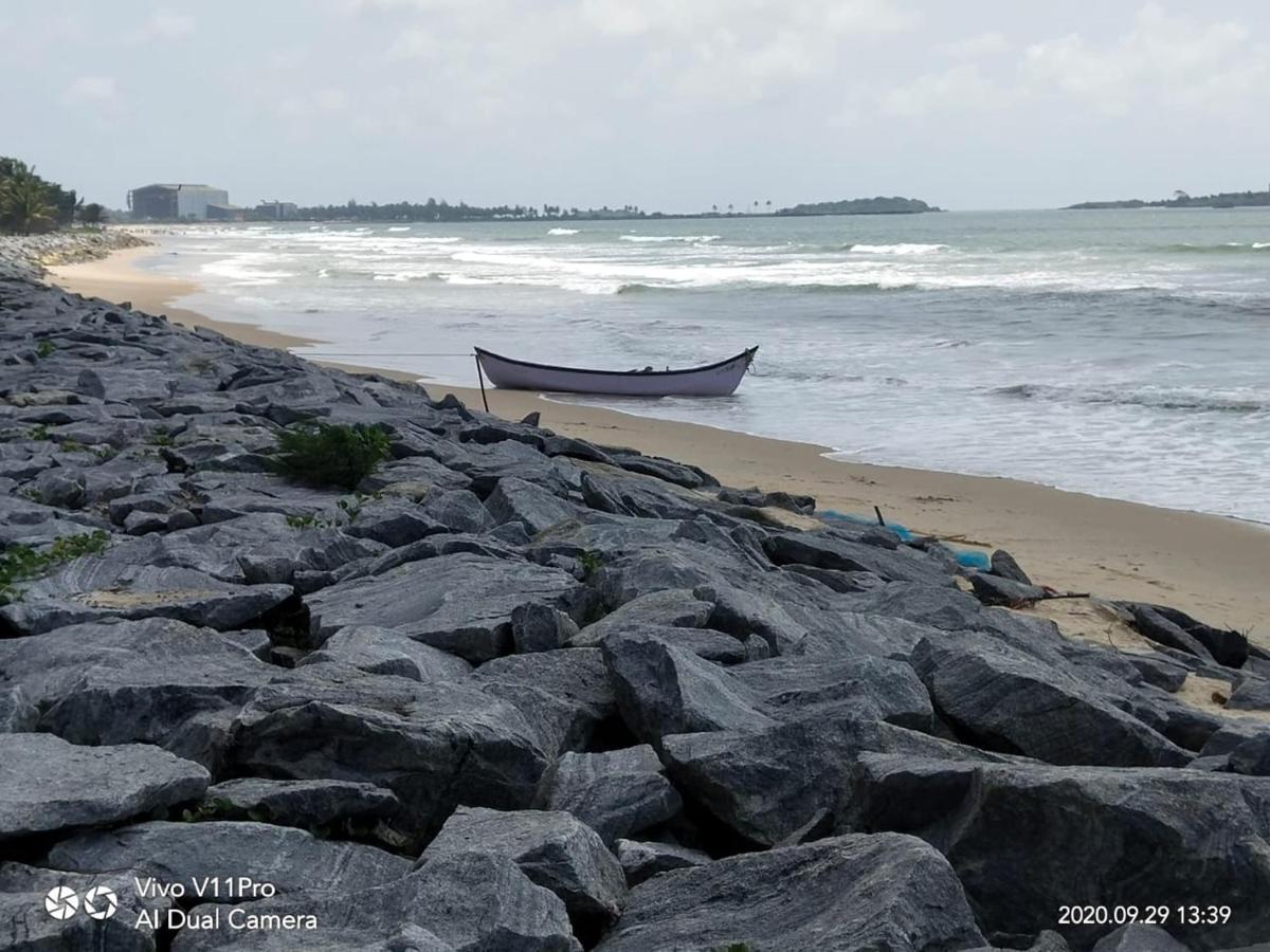 His Grace Sea View Cottages - Private Beach At Malpe Удупі Екстер'єр фото