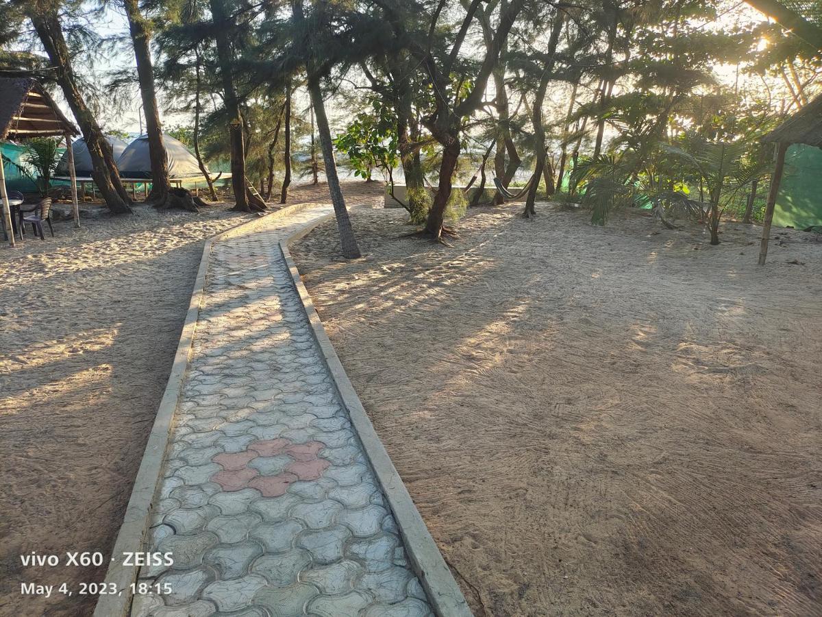 His Grace Sea View Cottages - Private Beach At Malpe Удупі Екстер'єр фото
